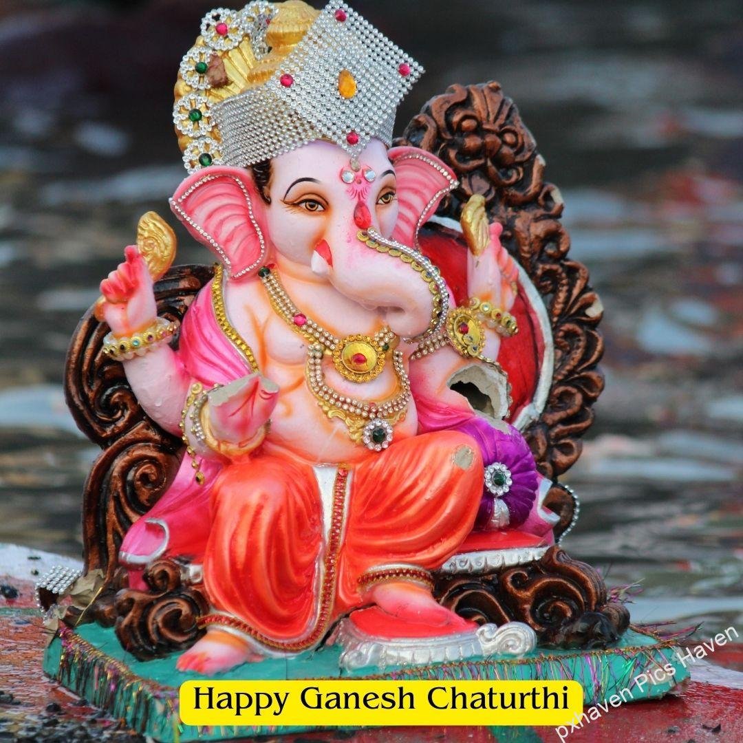 Beautiful Ganpati Ganesh Idol Happy Ganesh Chaturthi. free download. HD image. Happy Ganesh Chaturthi wishes. quotes.