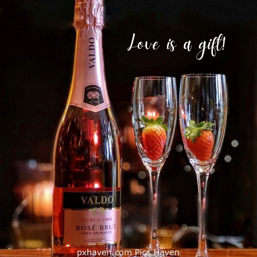 Love is a gift. relationship and love. romantic couple images and quotes. Love Quotes and Images for Couples. HD images. Free download.